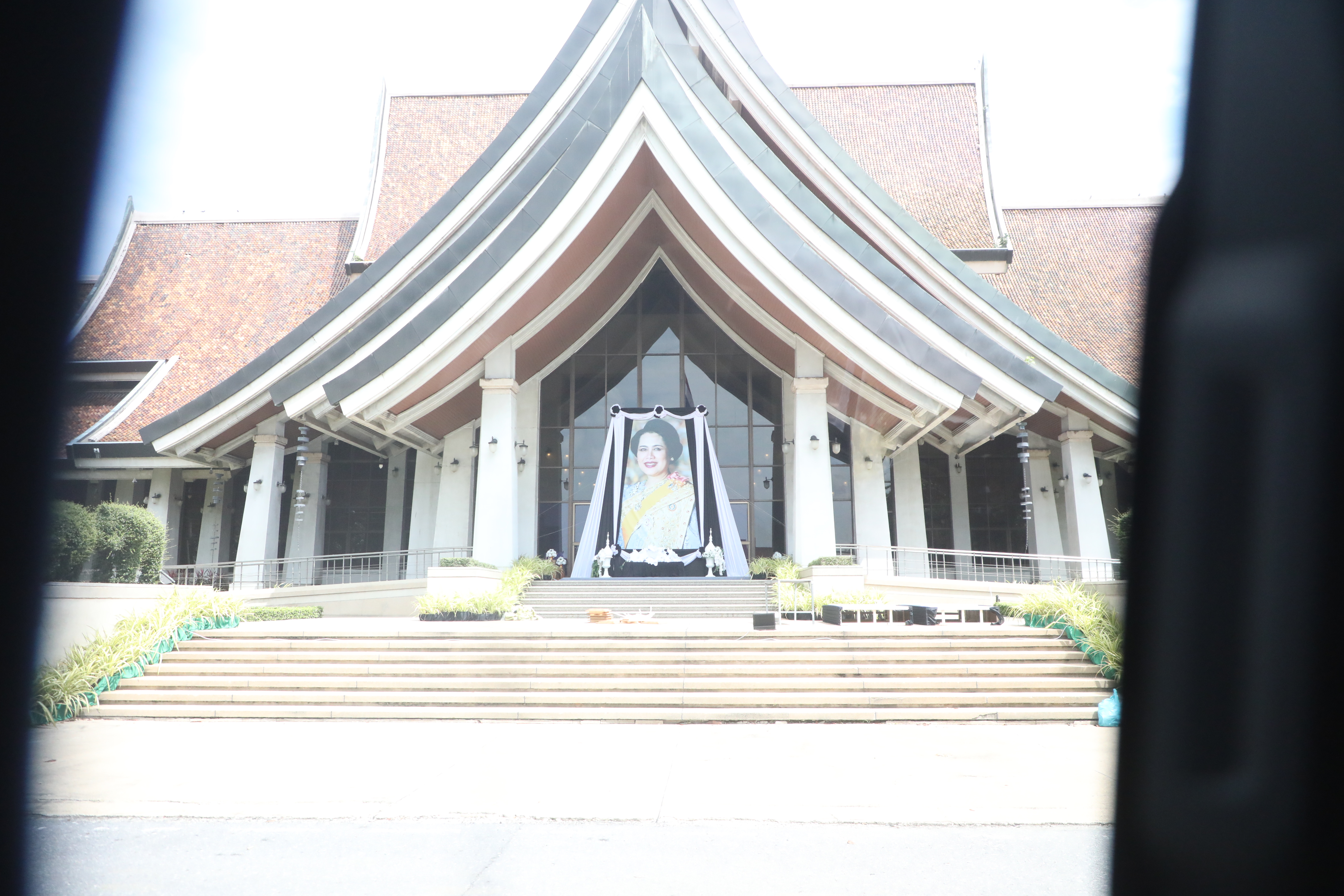 title - เลขาธิการ ส.ป.ก. นายเศรษฐเกียรติ กระจ่างวงษ์ ลงตรวจความเรียบร้อยของงาน 